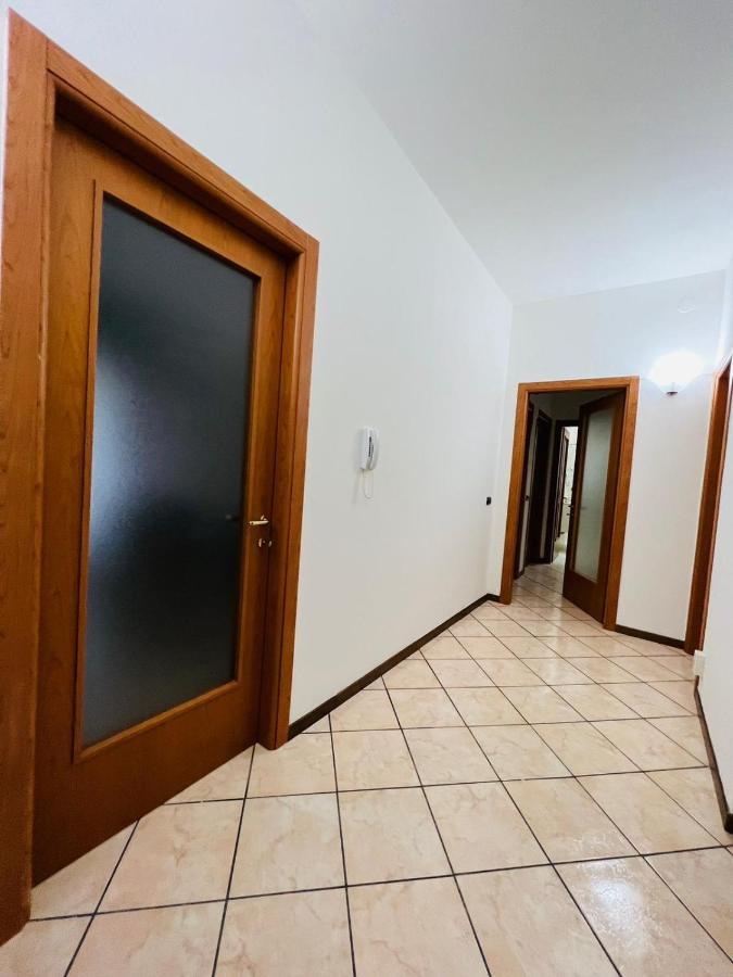 Casa Vacanza Elena 2 فيرونا المظهر الخارجي الصورة