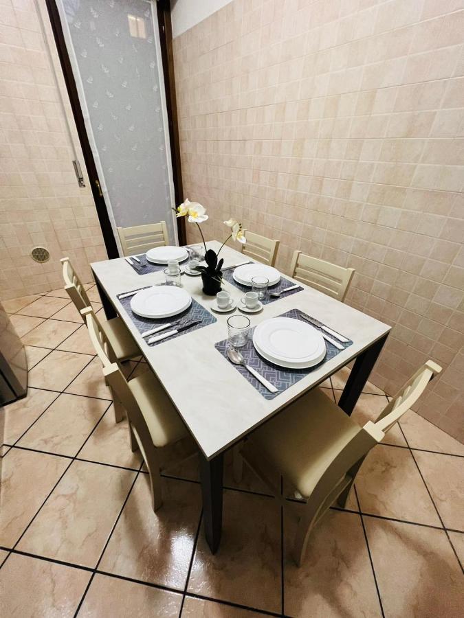 Casa Vacanza Elena 2 فيرونا المظهر الخارجي الصورة