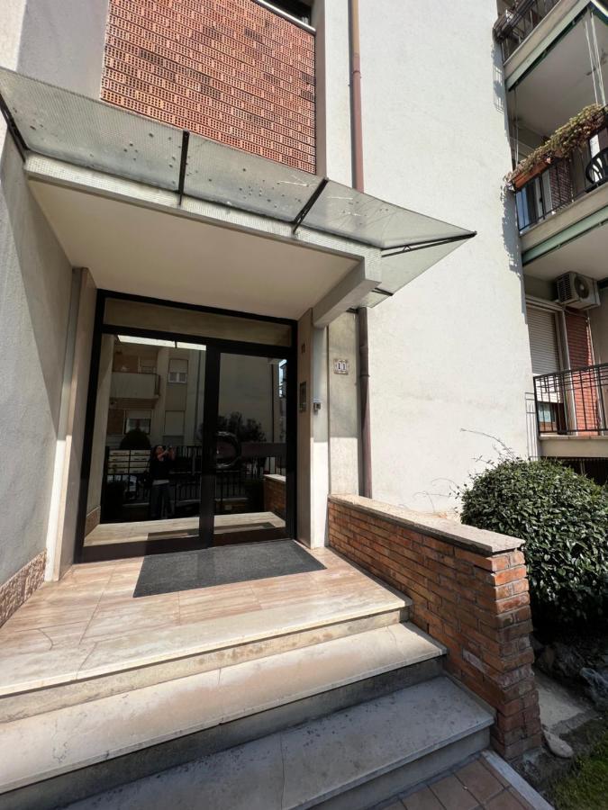 Casa Vacanza Elena 2 فيرونا المظهر الخارجي الصورة