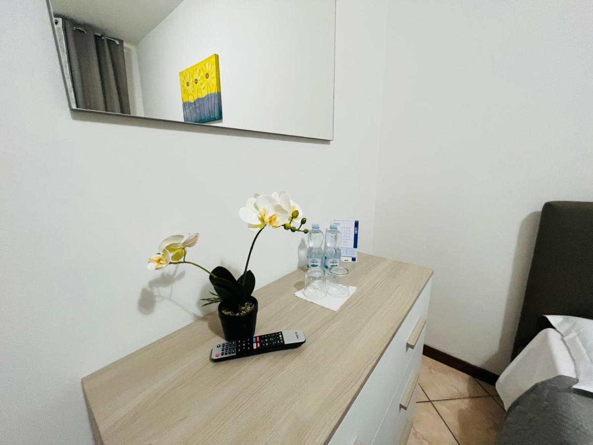 Casa Vacanza Elena 2 فيرونا المظهر الخارجي الصورة
