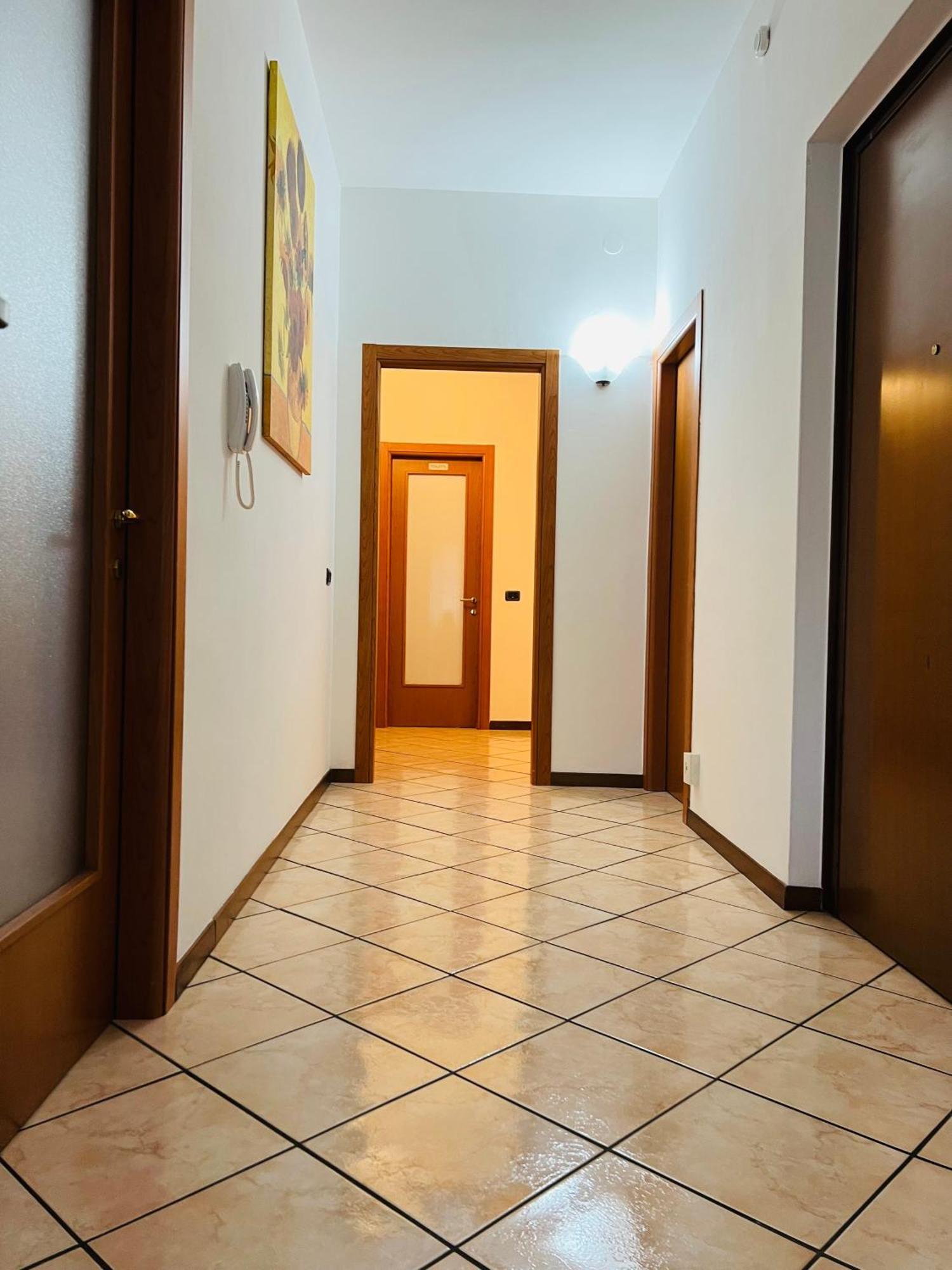 Casa Vacanza Elena 2 فيرونا المظهر الخارجي الصورة