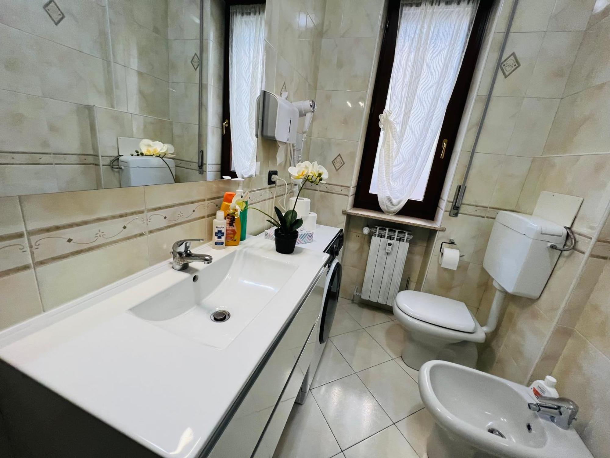 Casa Vacanza Elena 2 فيرونا المظهر الخارجي الصورة